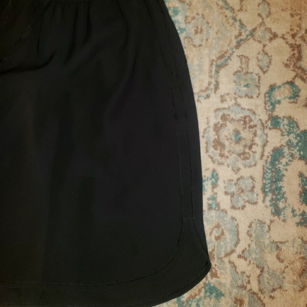 Last Chance! On The fly Lululemon skirt - Picture 4 of 10
